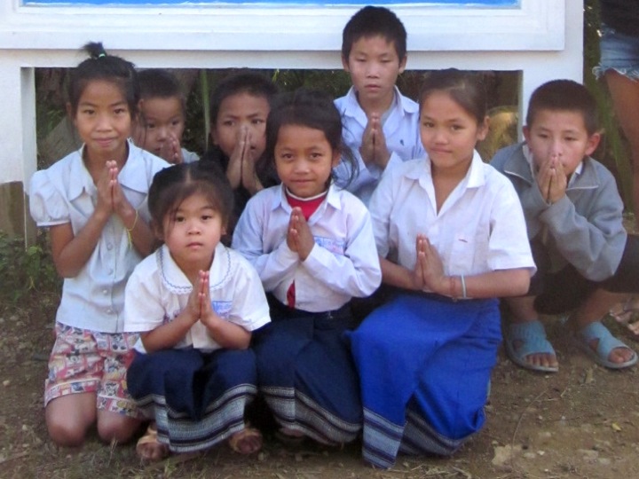 orphans praying.jpg